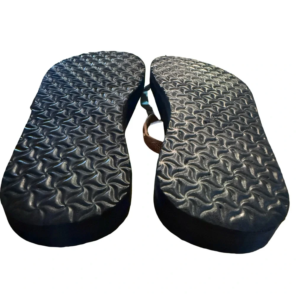 Teva Olowahu Flip Flops Thongs Sandals Slides Beach Vacation Sporty Slip On sz 8